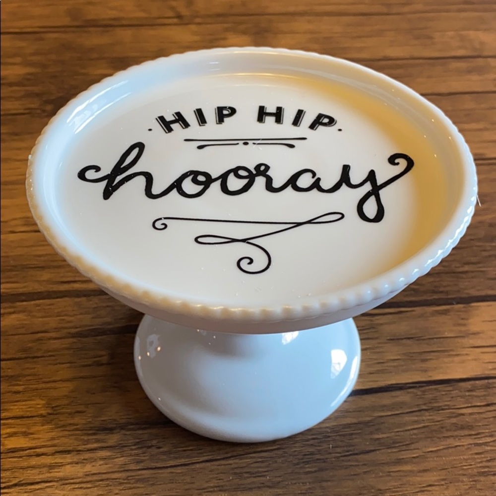 Cupcake stand with topper